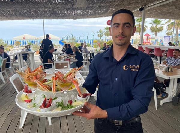 Vela Hotel Restaurant Golem  Eksteriør billede